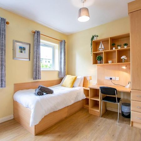 126 - Gort Na Coiribe 4 Bedroom Duplex, By Shortstays Galway Eksteriør billede