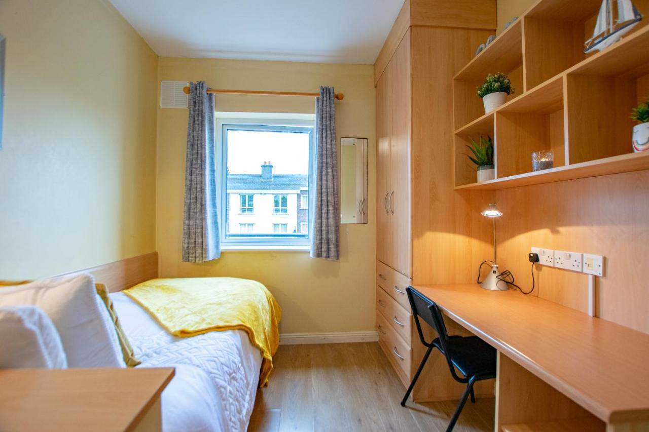 126 - Gort Na Coiribe 4 Bedroom Duplex, By Shortstays Galway Eksteriør billede