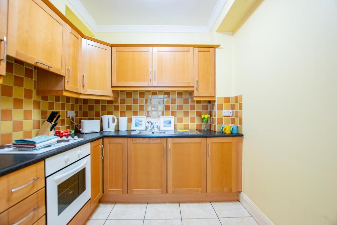126 - Gort Na Coiribe 4 Bedroom Duplex, By Shortstays Galway Eksteriør billede