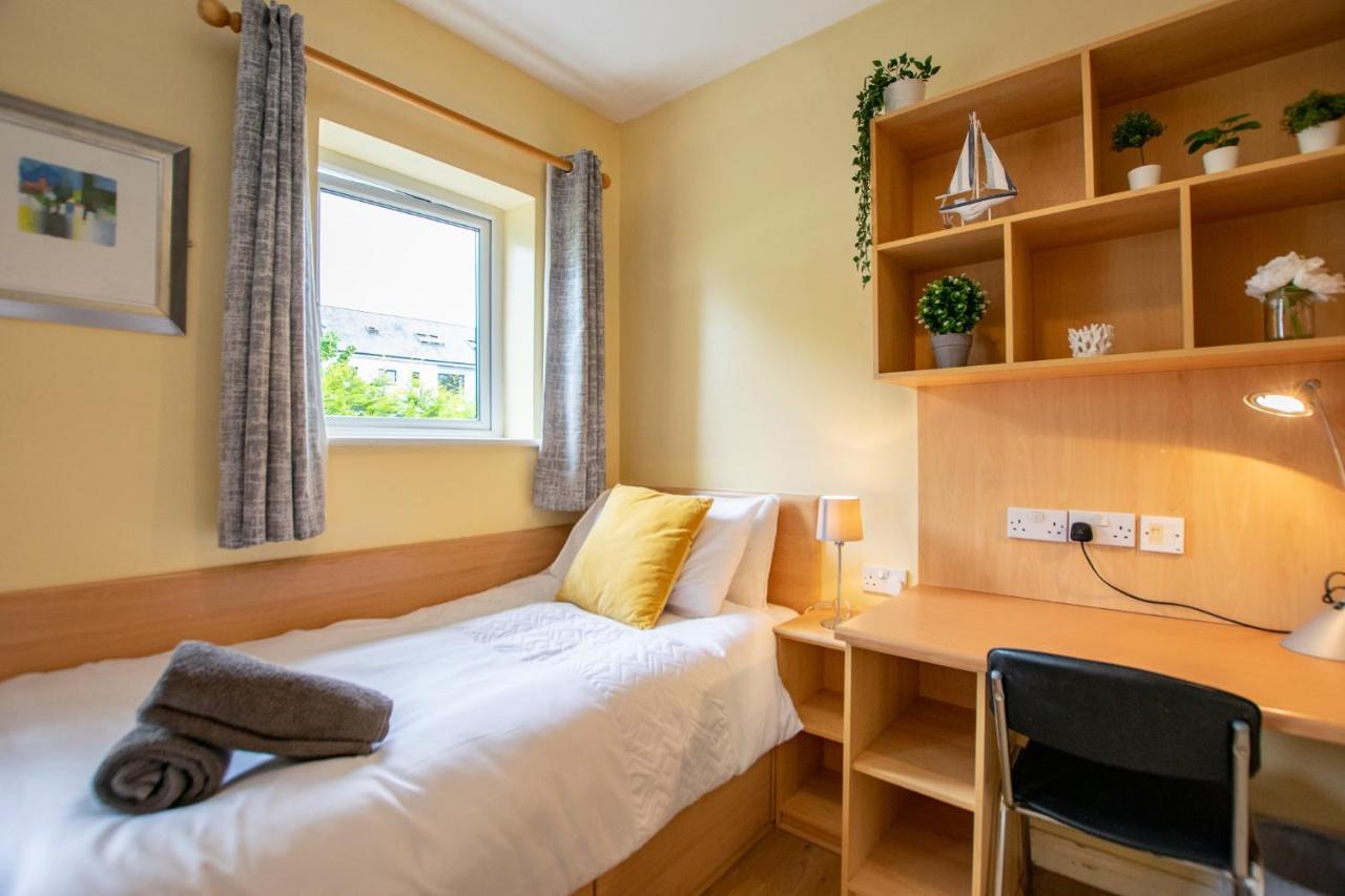 126 - Gort Na Coiribe 4 Bedroom Duplex, By Shortstays Galway Eksteriør billede