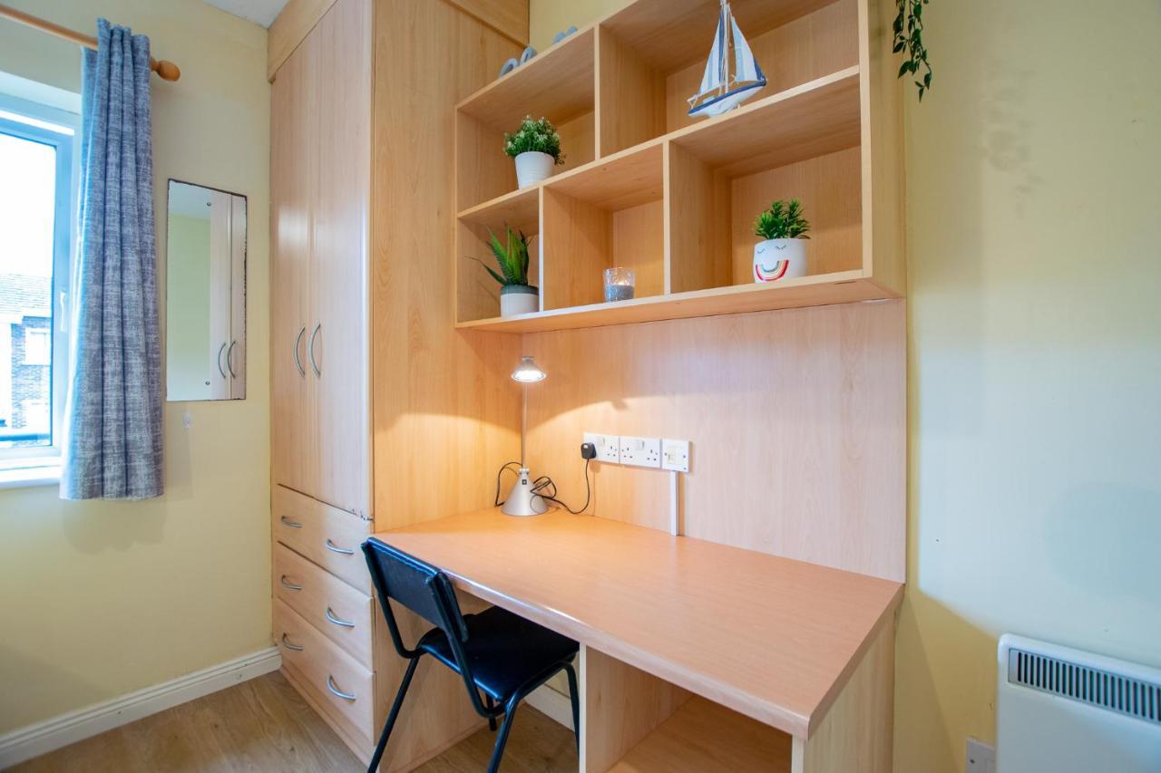 126 - Gort Na Coiribe 4 Bedroom Duplex, By Shortstays Galway Eksteriør billede